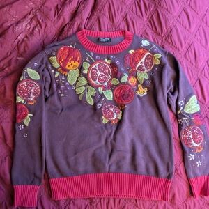 Embroidered Pomegranate Sweater in Plum and Red size Medium